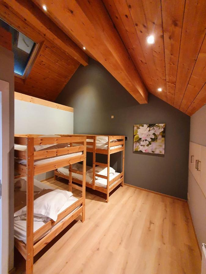Gite Li School Custinne 외부 사진
